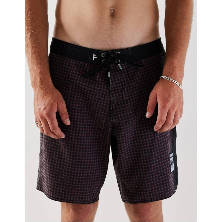 Former Hound Control Trunk - Burgundy