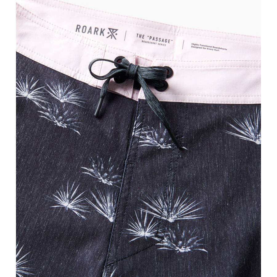 Roark Passage Agave 18" Boardshort - Black