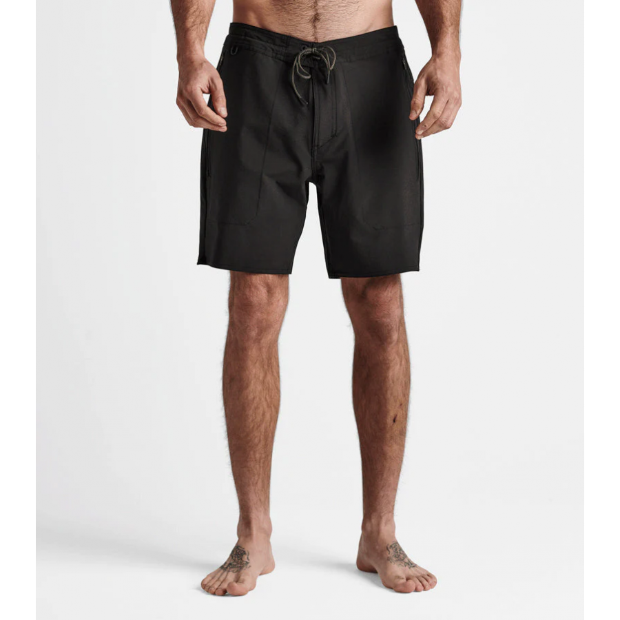 Roark Layover Trail 3.0 18'' Travel Short Packable - Black