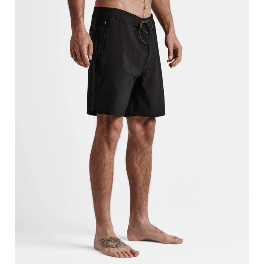 Roark Layover Trail 3.0 18'' Travel Short Packable - Black