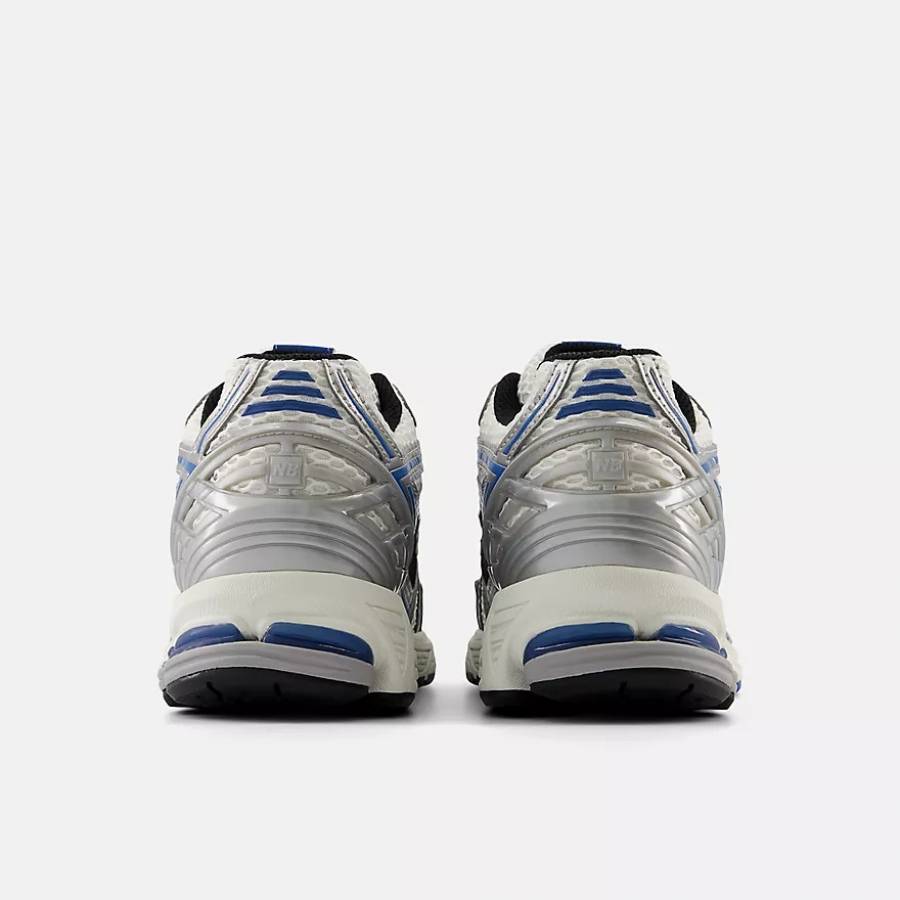 New Balance 1906R - Silver Metallic / Blue Agate / Sea Salt