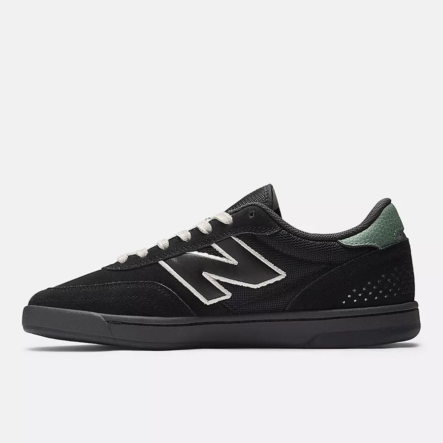 New Balance Numeric 440 V2 - Black / White