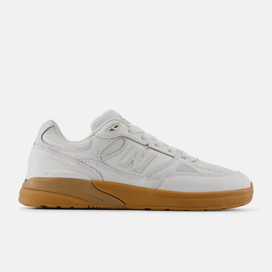 New Balance Numeric Reynolds 933 - 103 White / Bla...