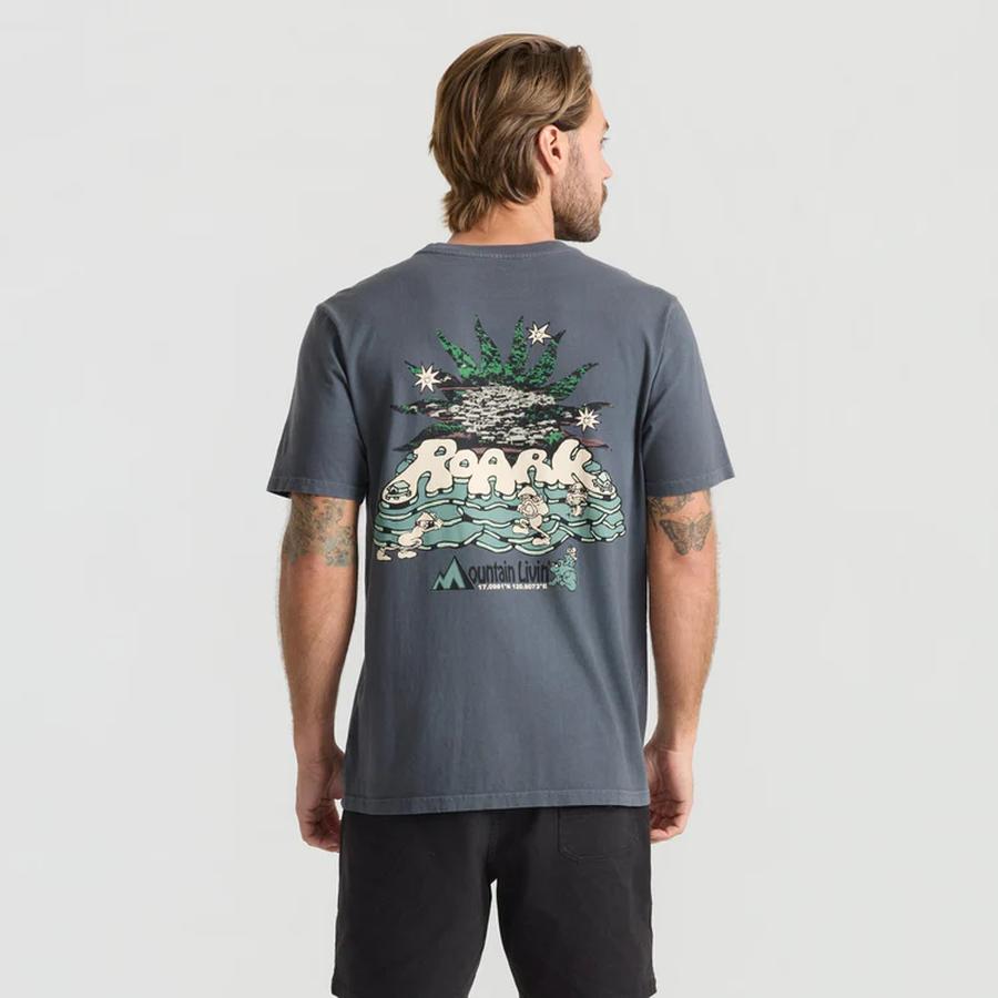 Roark Mountain Livin Premium T-Shirt - Charcoal